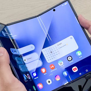 Samsung Galaxy Fold & Tri-Fold phones cover image